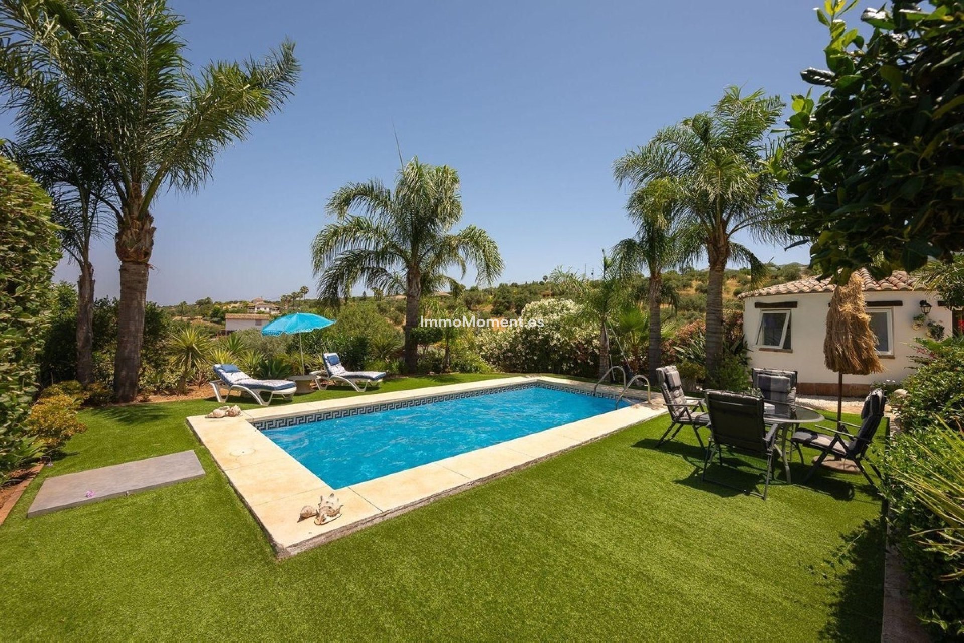 Wiederverkauf - Freistehende Villa -   Inländisch - Alhaurín el Grande Centro
