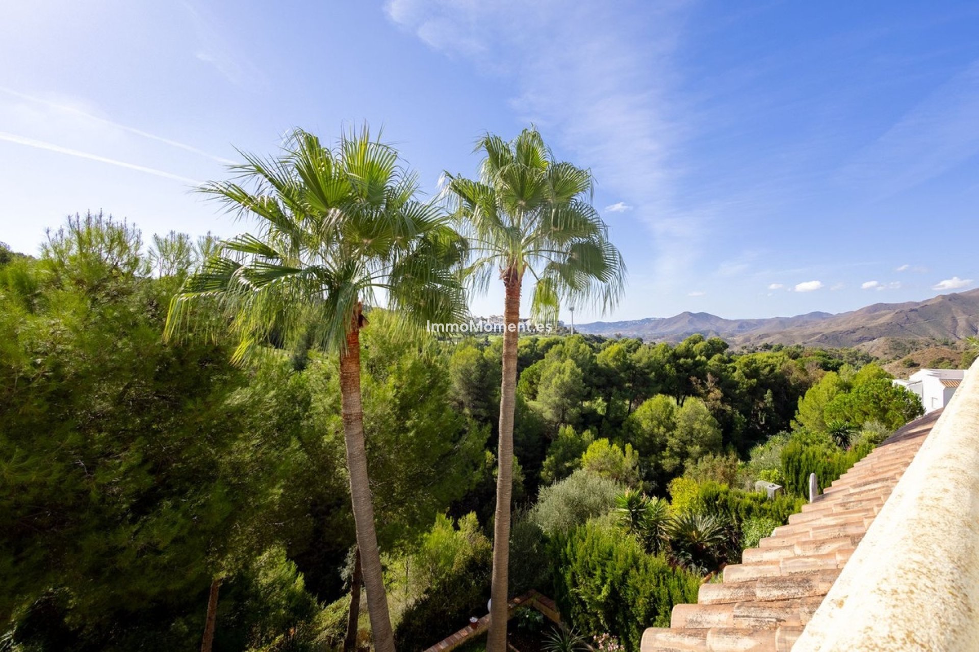 Wiederverkauf - Freistehende Villa -   Inländisch - Alhaurín Golf