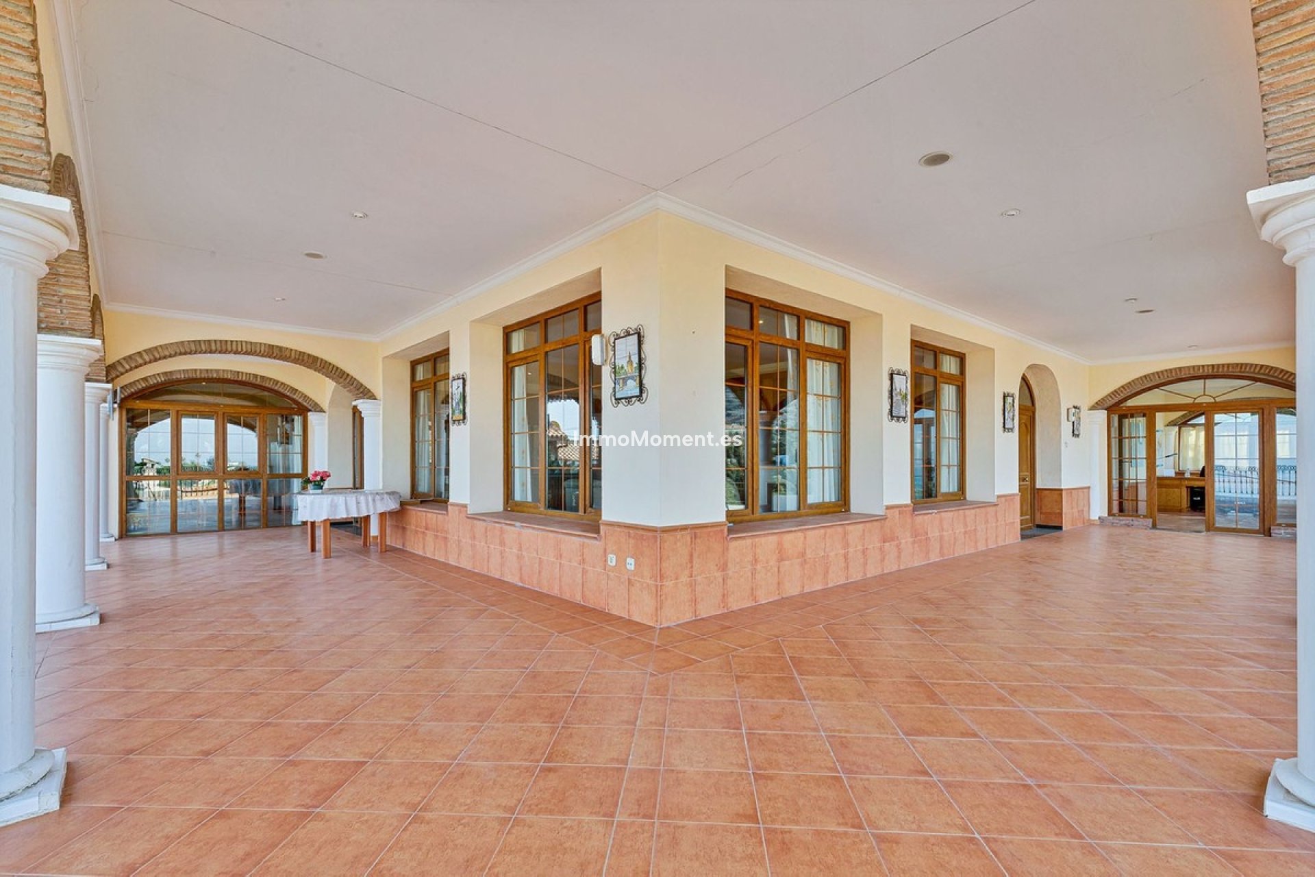 Wiederverkauf - Freistehende Villa -   Inländisch - Churriana