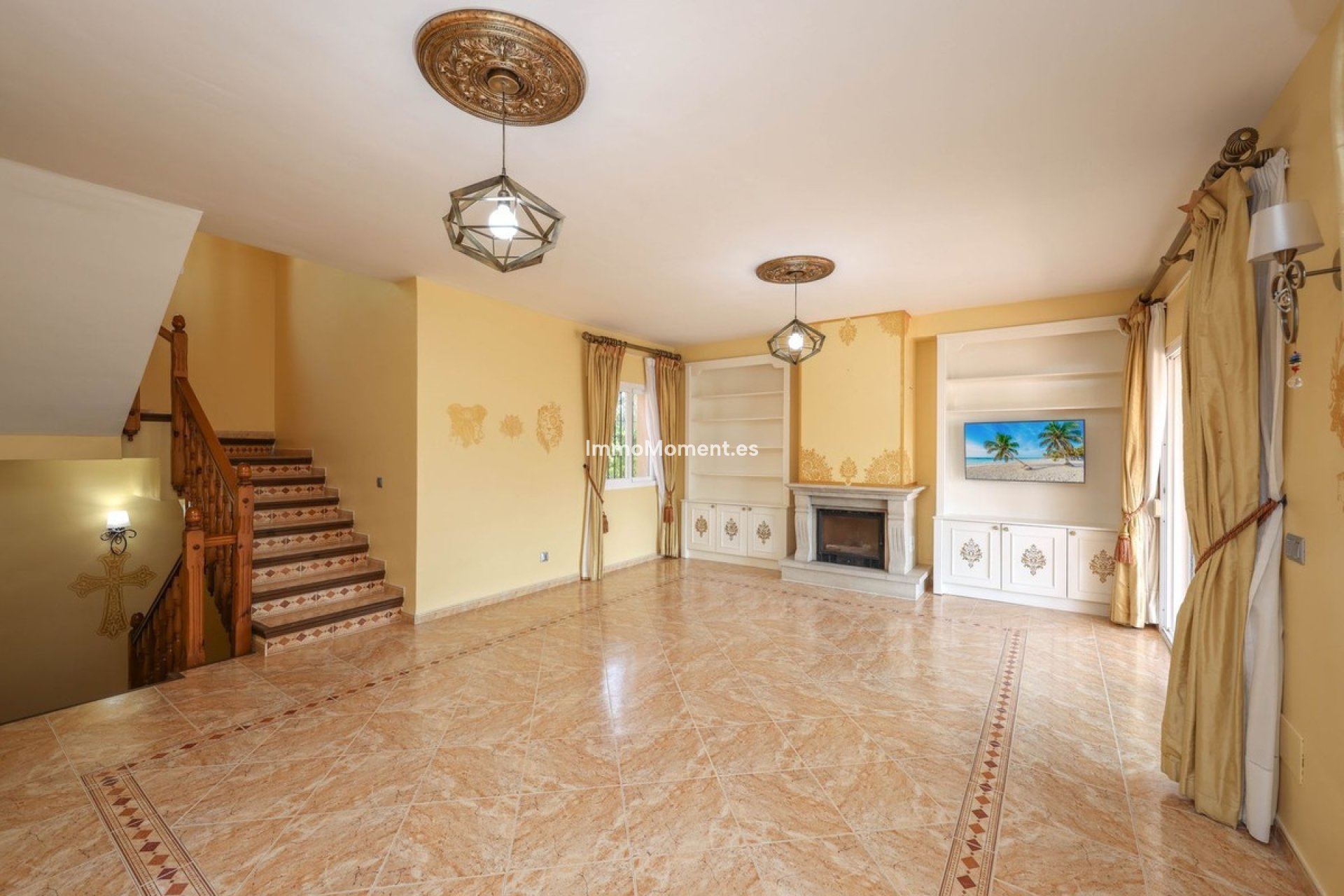 Wiederverkauf - Freistehende Villa -   Inländisch - Coín