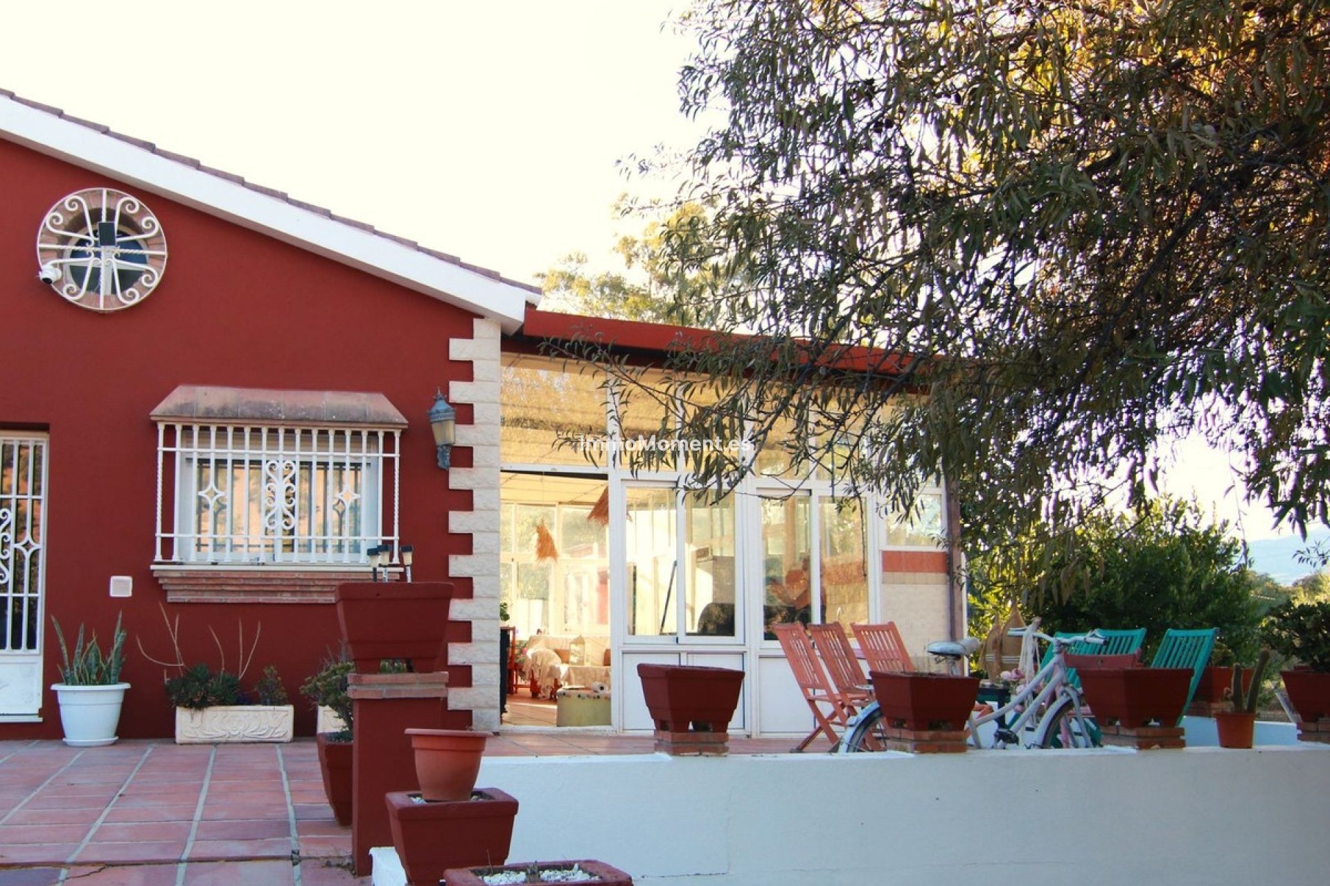 Wiederverkauf - Freistehende Villa -   Inländisch - Coín