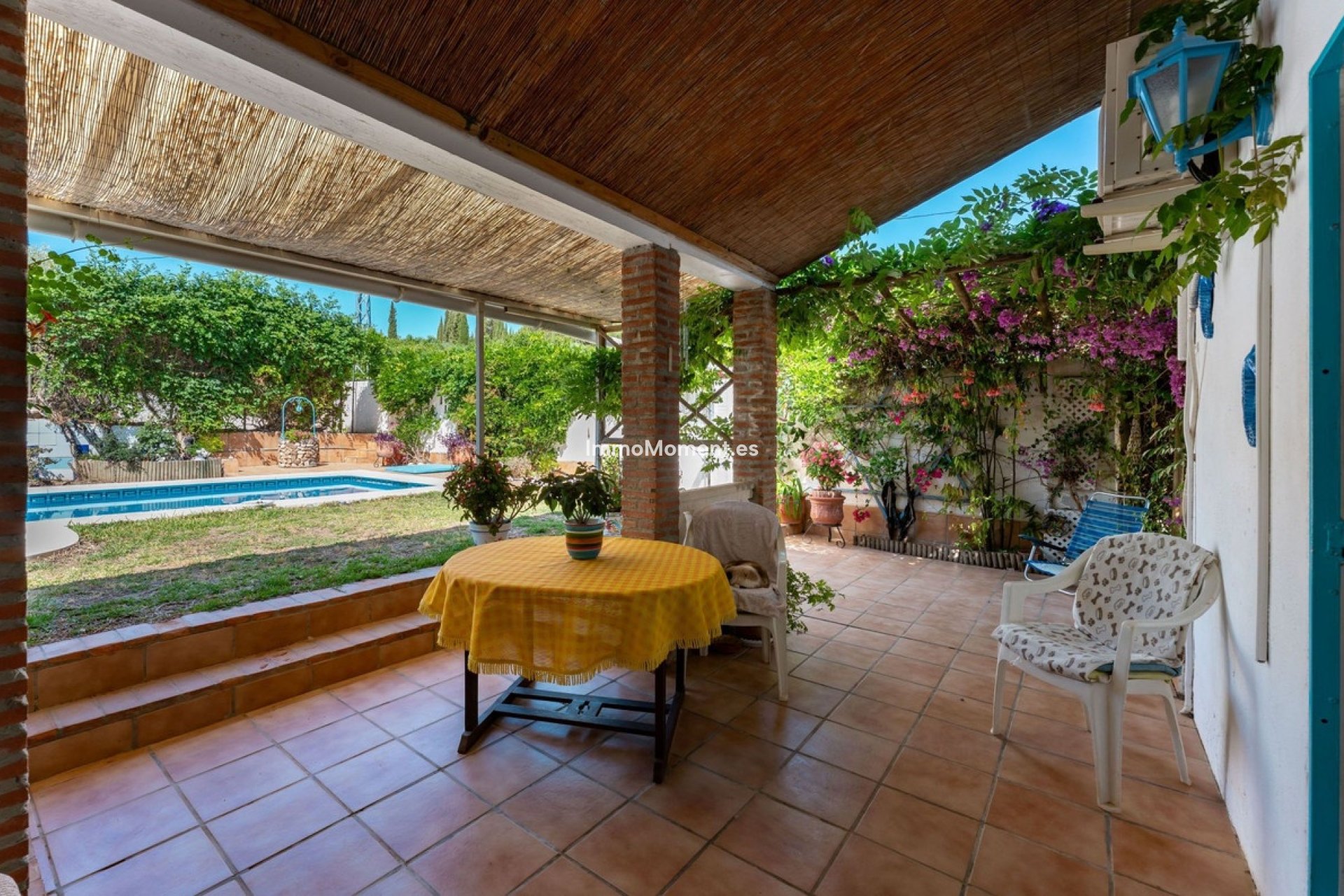 Wiederverkauf - Freistehende Villa -   Inländisch - Coín