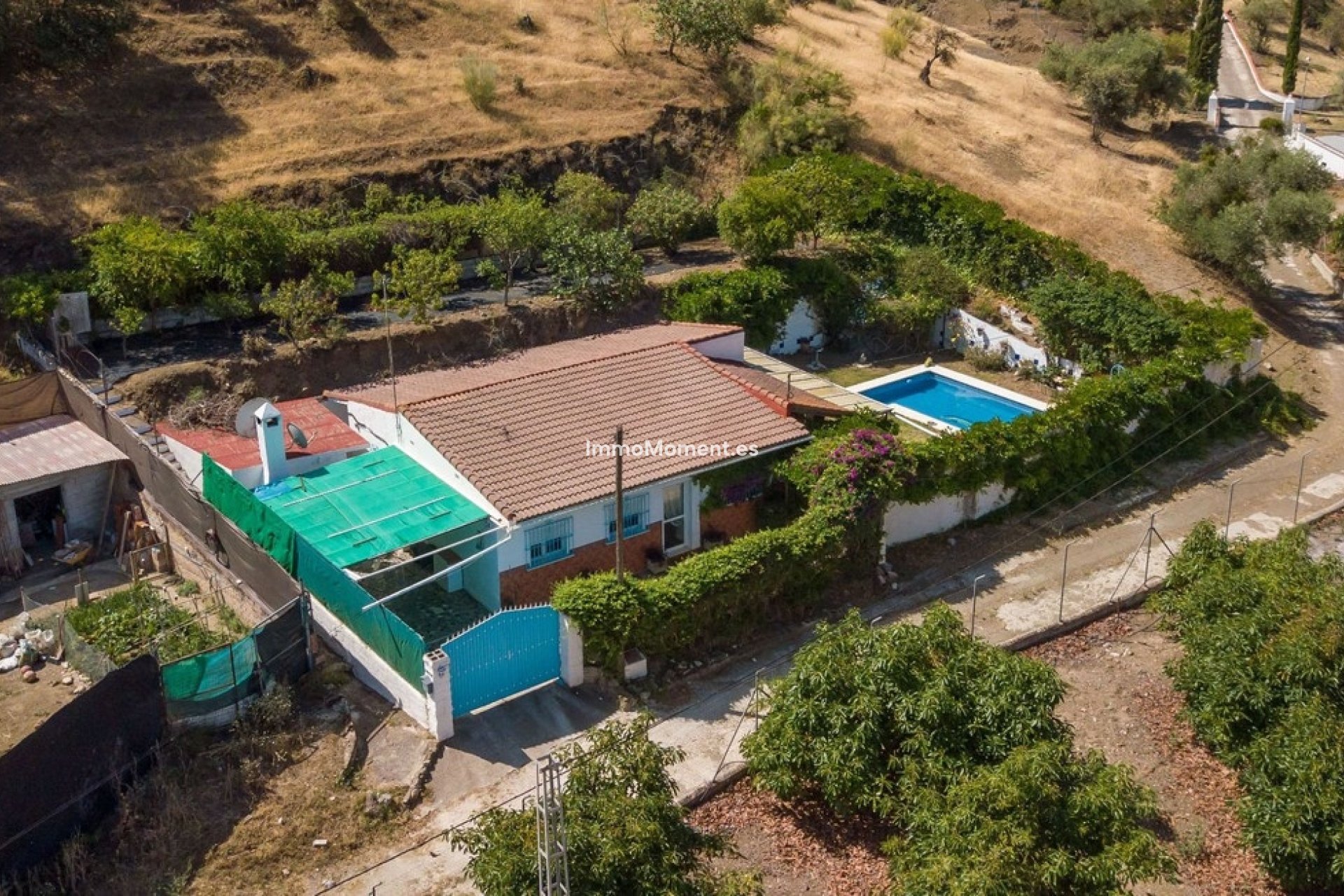 Wiederverkauf - Freistehende Villa -   Inländisch - Coín
