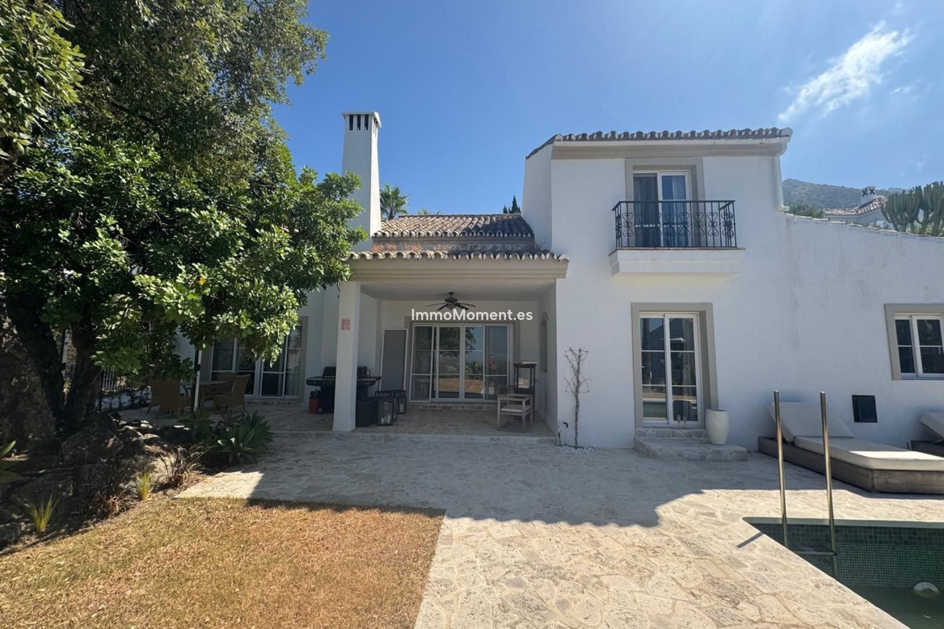 Wiederverkauf - Freistehende Villa -   Inländisch - Istán