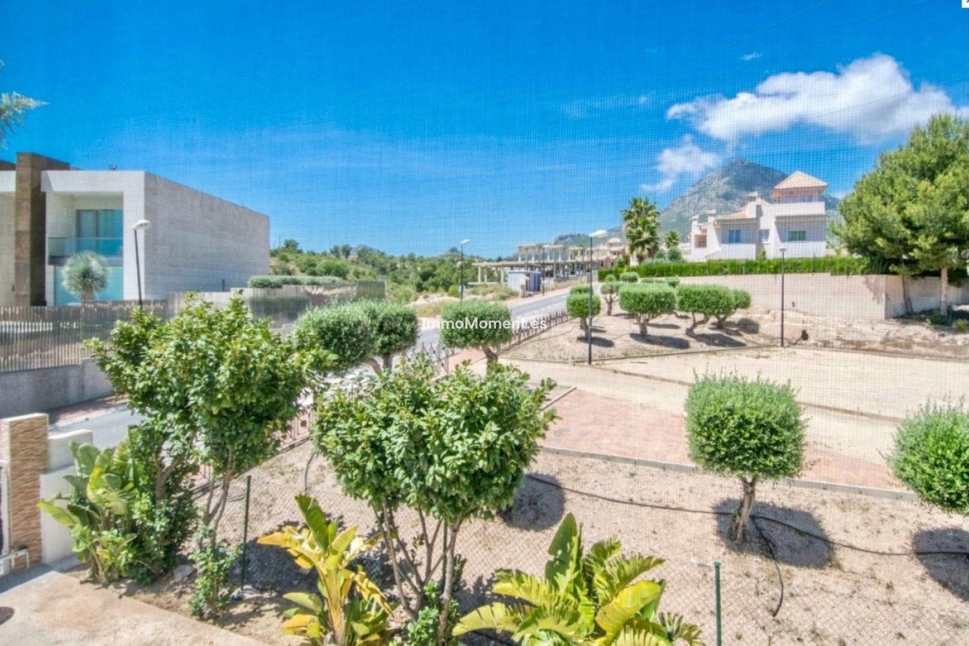 Wiederverkauf - Freistehende Villa - La Nucía - La Nucia Centro