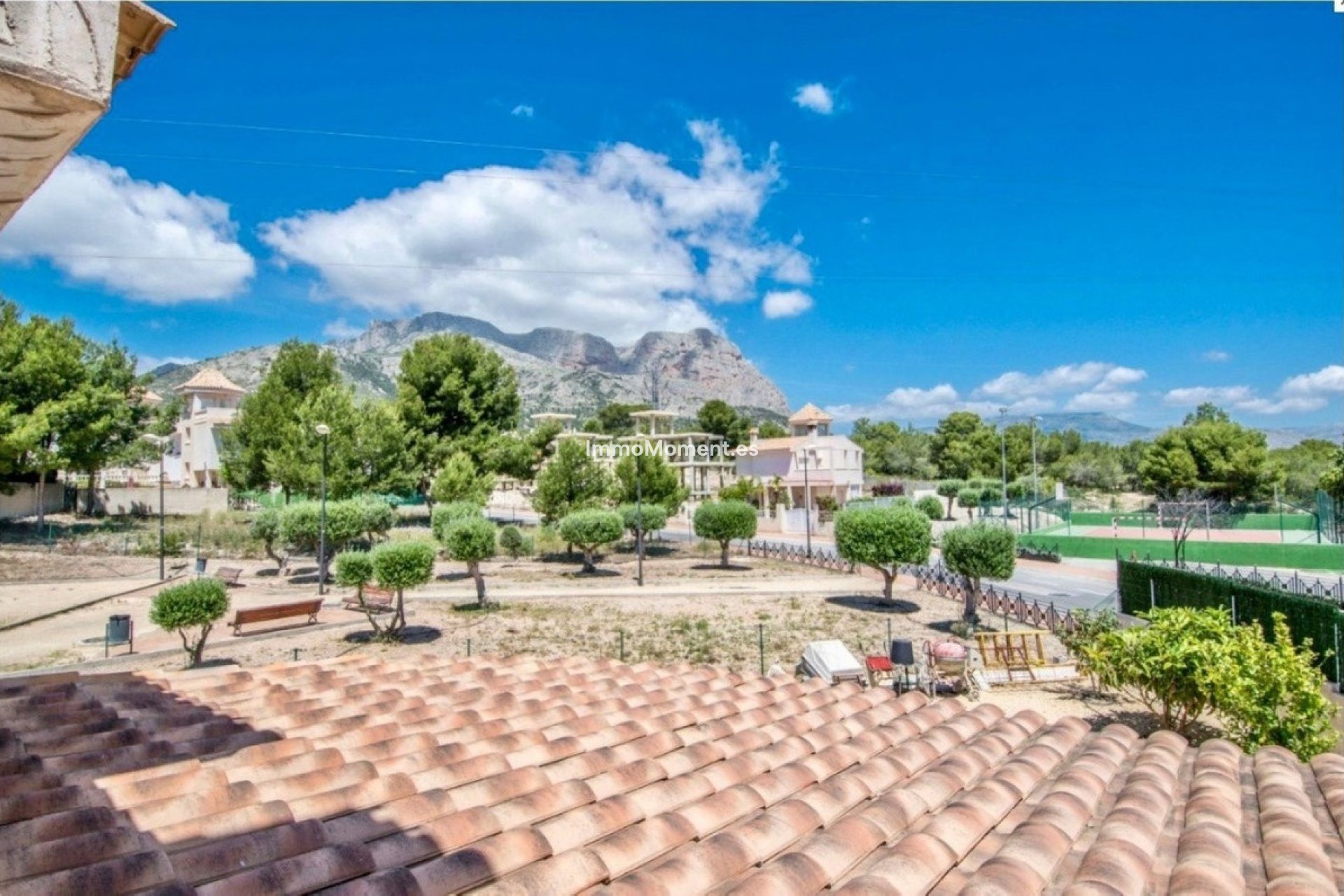 Wiederverkauf - Freistehende Villa - La Nucía - La Nucia Centro