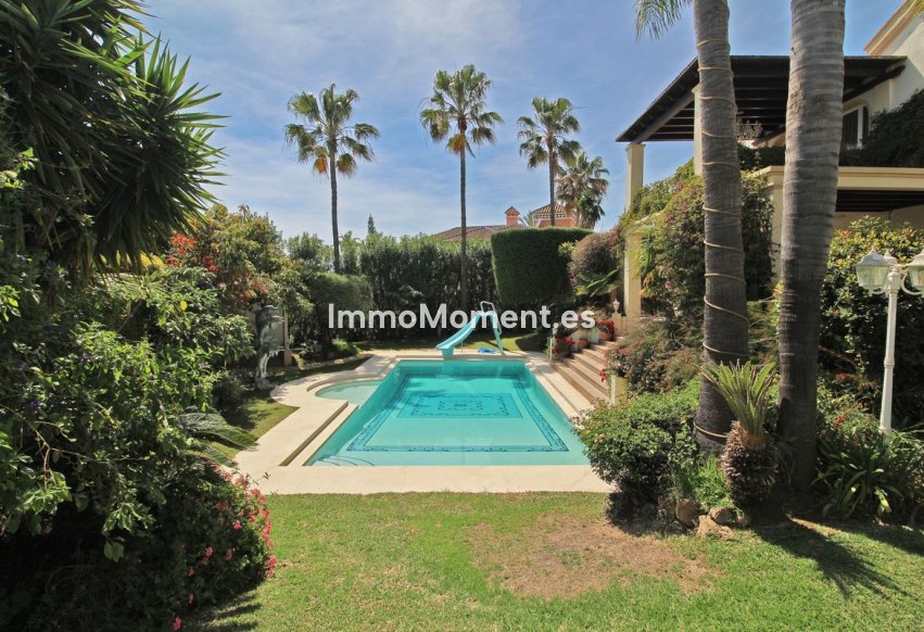 Wiederverkauf - Freistehende Villa - Marbella - Bahía de Marbella