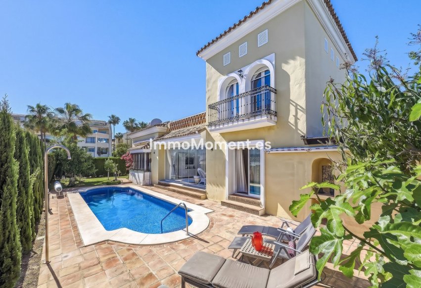 Wiederverkauf - Freistehende Villa - Marbella - Bahía de Marbella