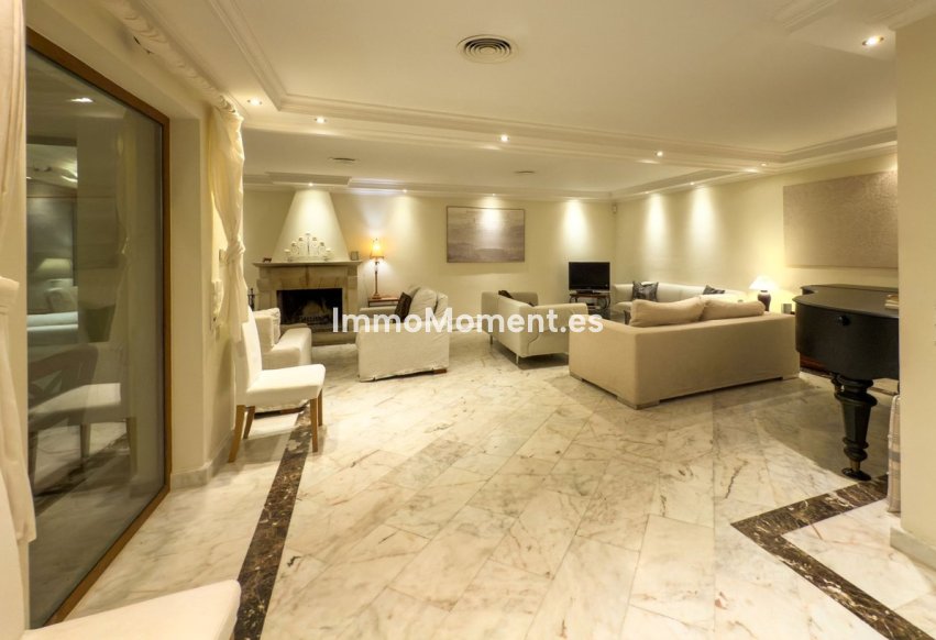 Wiederverkauf - Freistehende Villa - Marbella - El Rosario