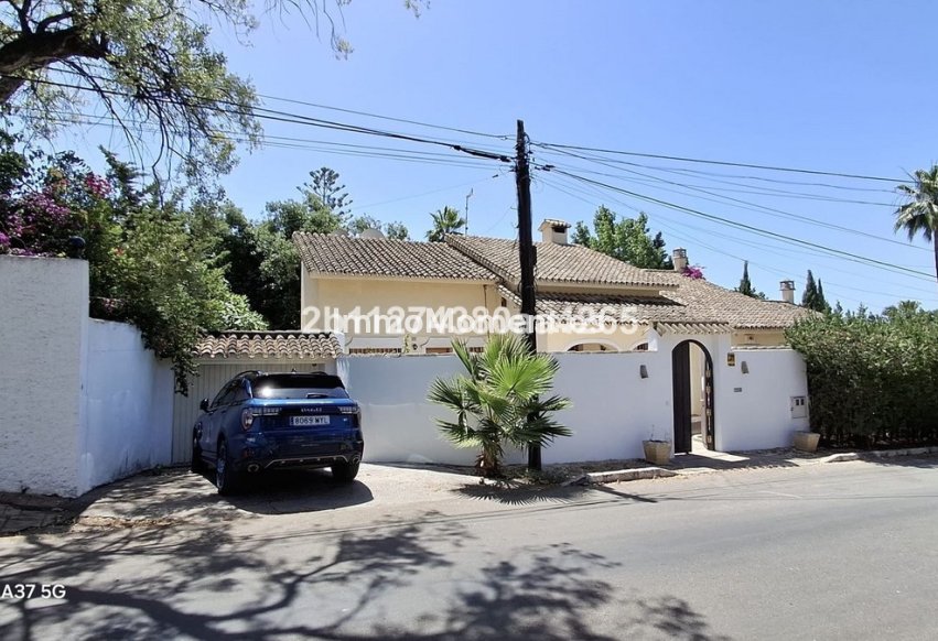 Wiederverkauf - Freistehende Villa - Marbella - El Rosario