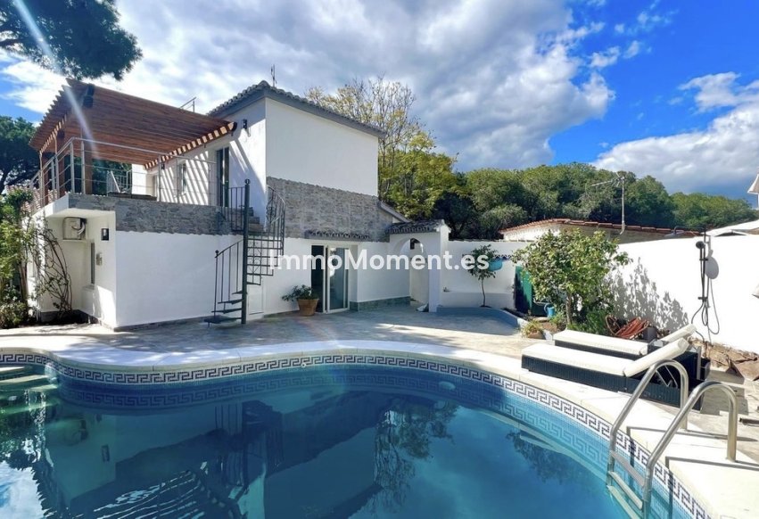 Wiederverkauf - Freistehende Villa - Marbella - Elviria