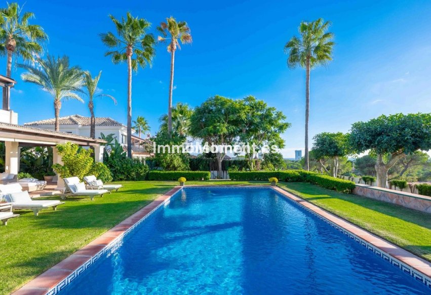 Wiederverkauf - Freistehende Villa - Marbella - Elviria