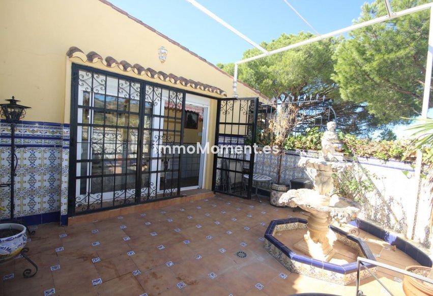 Wiederverkauf - Freistehende Villa - Marbella - Elviria