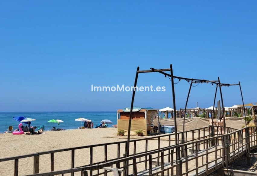 Wiederverkauf - Freistehende Villa - Marbella - Elviria
