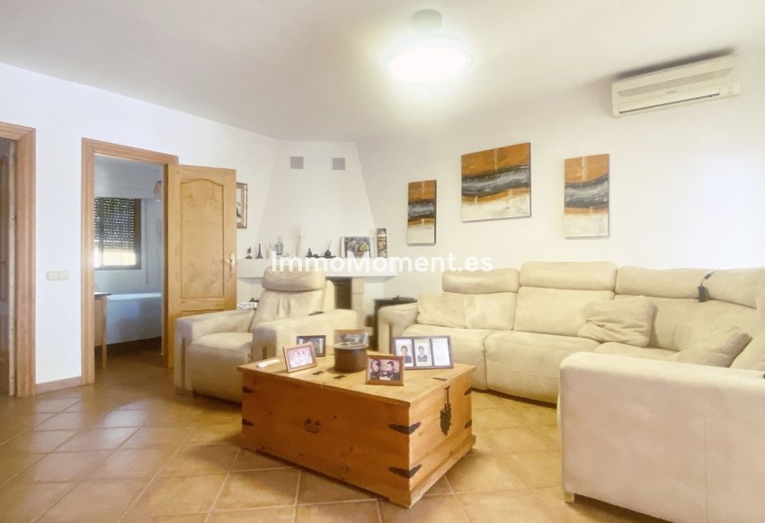 Wiederverkauf - Freistehende Villa - Marbella - Elviria