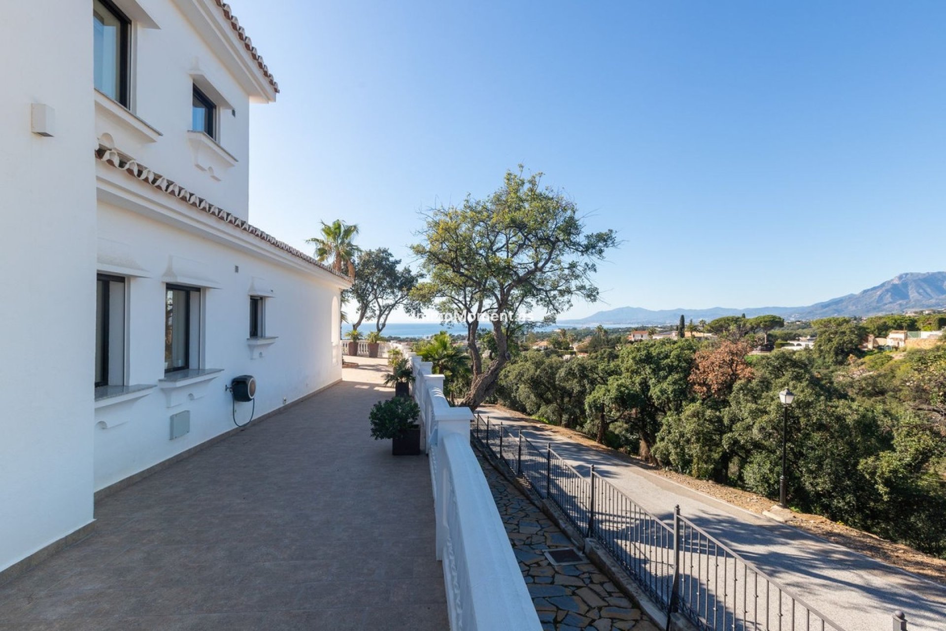 Wiederverkauf - Freistehende Villa - Marbella - Elviria