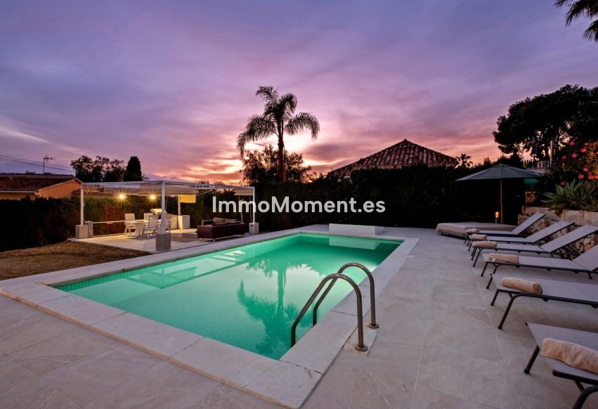Wiederverkauf - Freistehende Villa - Marbella - Elviria
