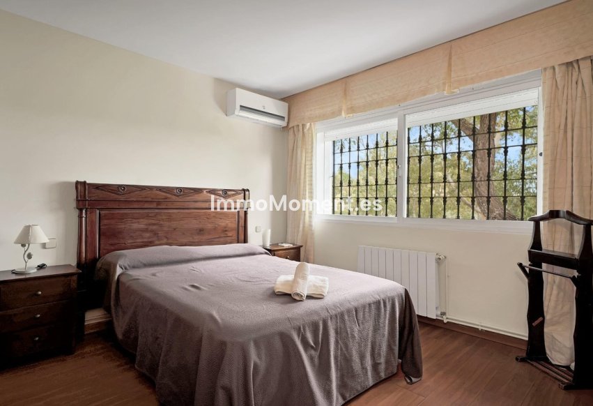 Wiederverkauf - Freistehende Villa - Marbella - Elviria