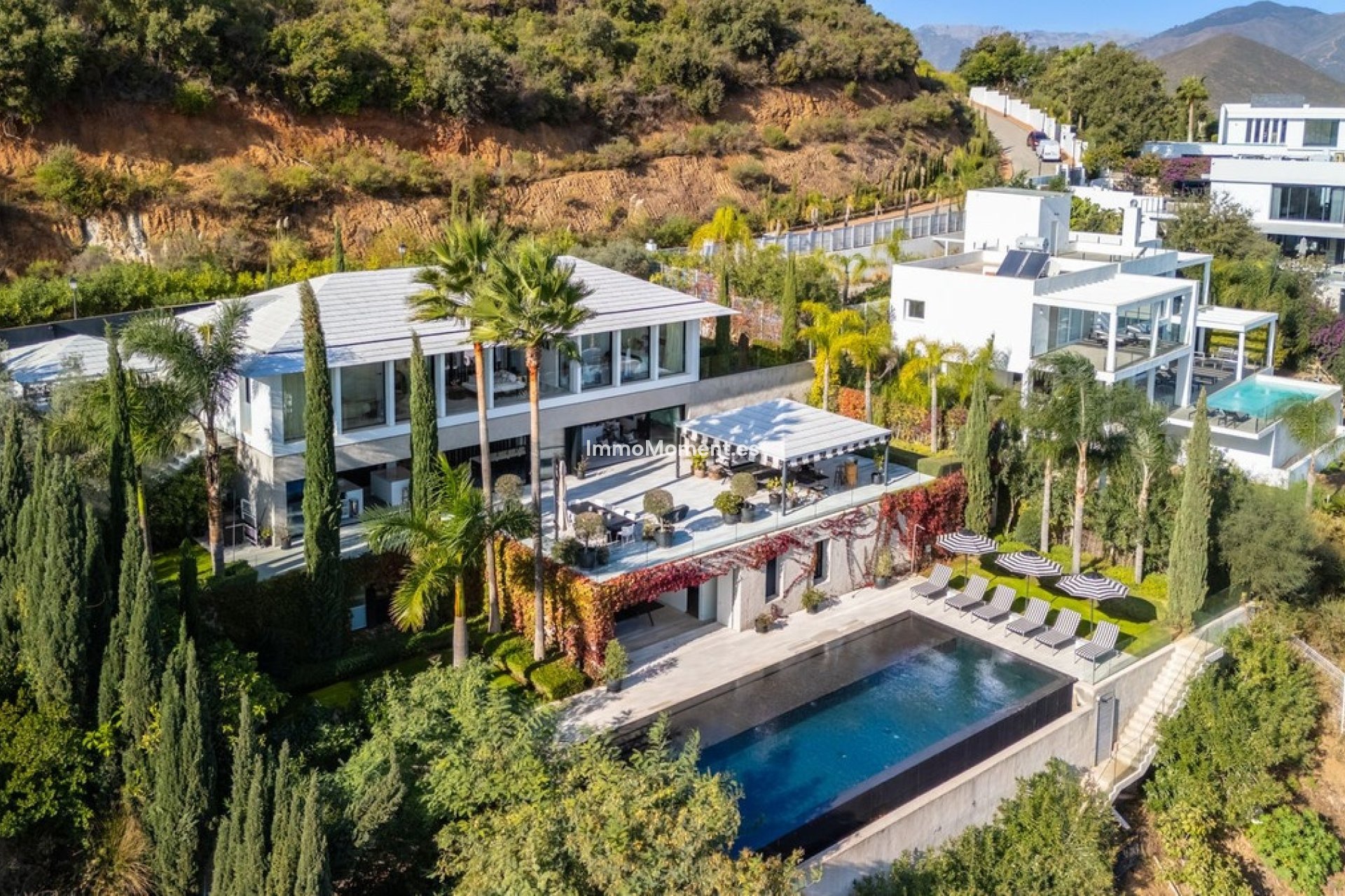 Wiederverkauf - Freistehende Villa - Marbella - Elviria
