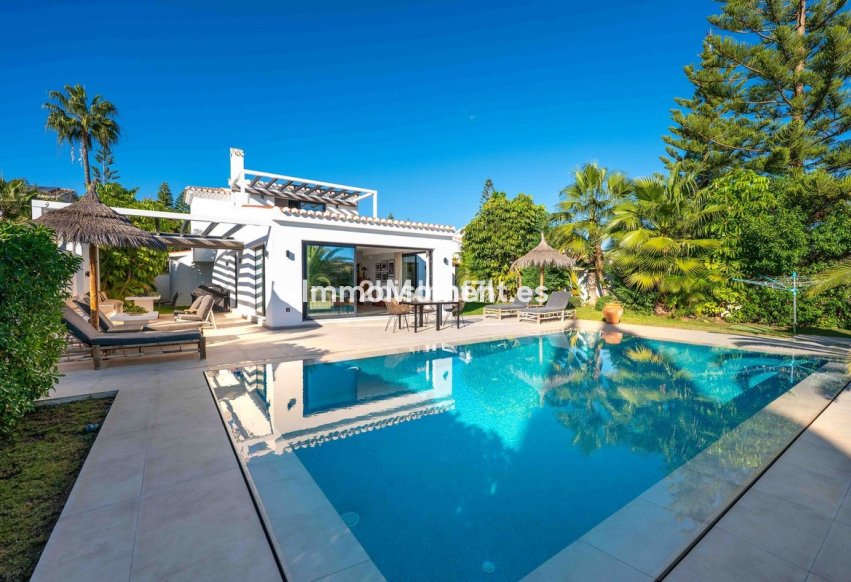 Wiederverkauf - Freistehende Villa - Marbella - Elviria