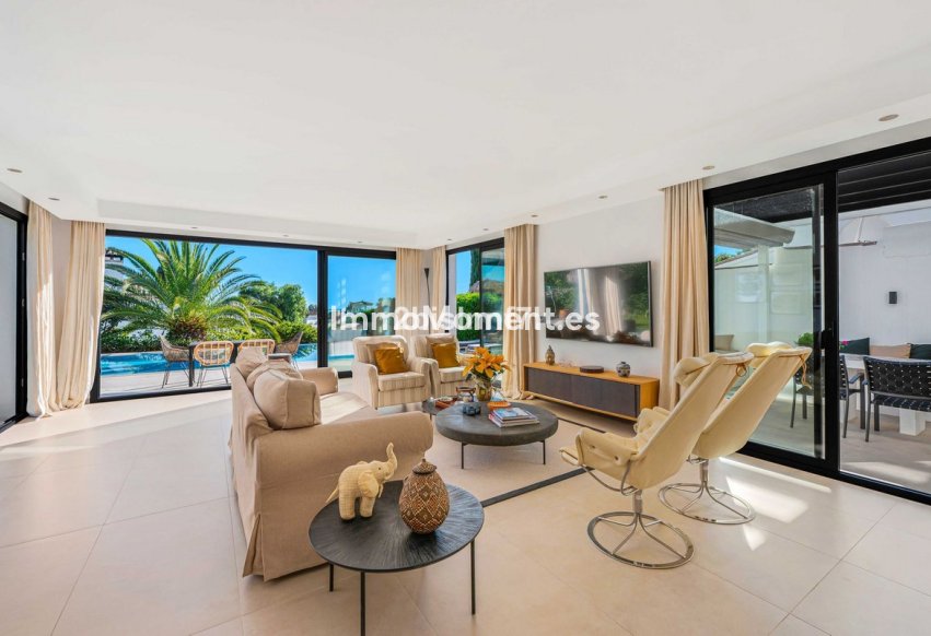 Wiederverkauf - Freistehende Villa - Marbella - Elviria