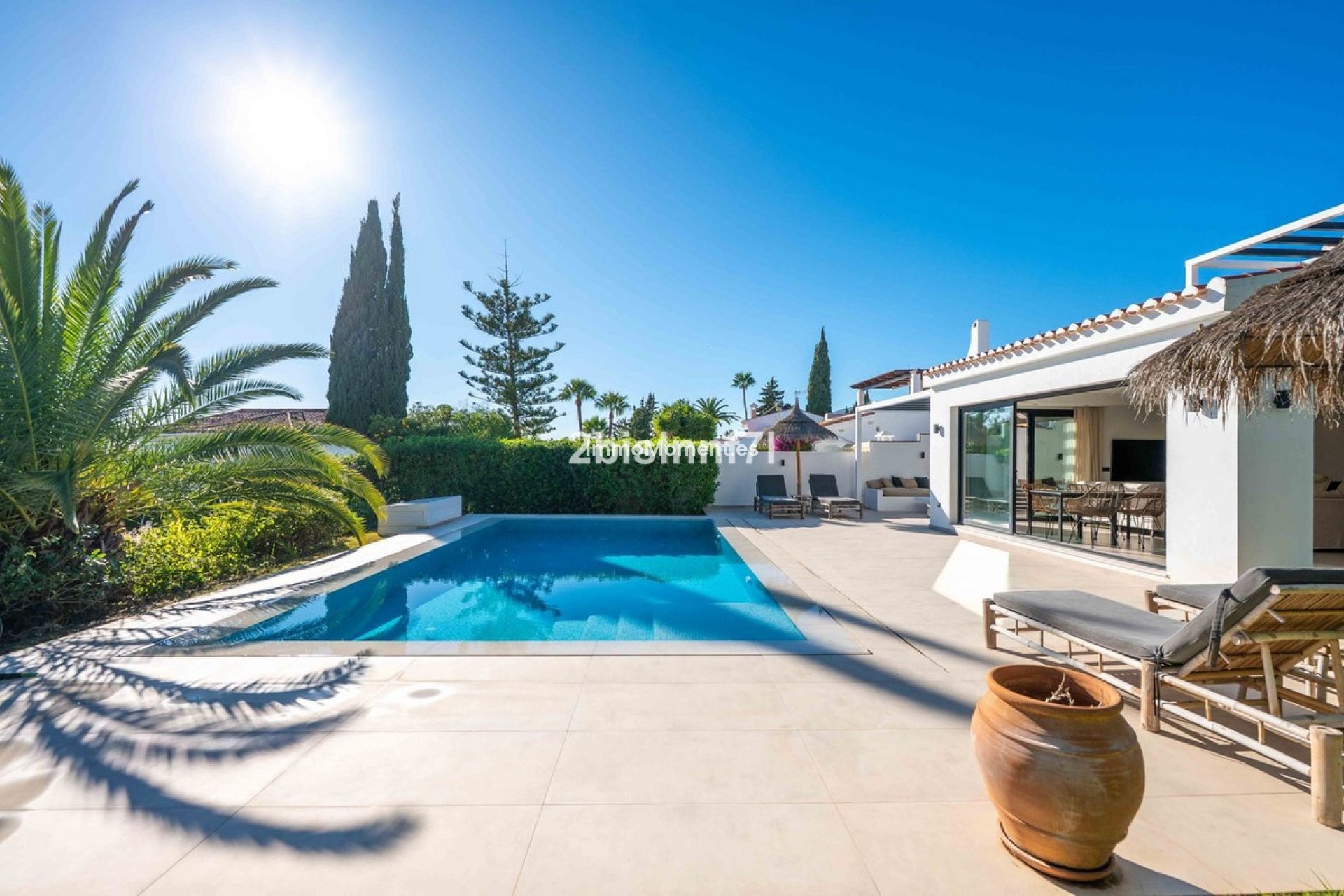 Wiederverkauf - Freistehende Villa - Marbella - Elviria