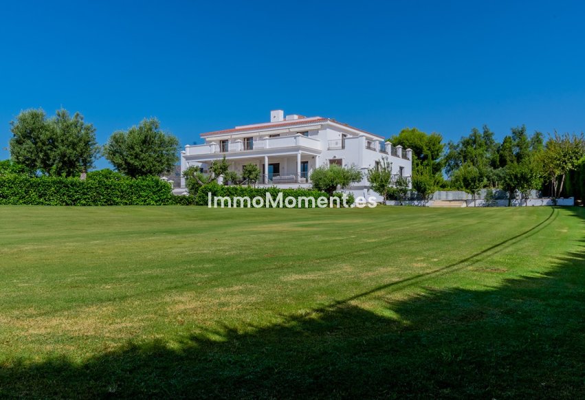 Wiederverkauf - Freistehende Villa - Marbella - Guadalmina Alta