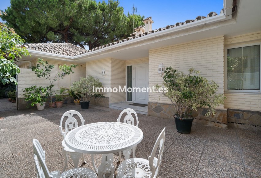 Wiederverkauf - Freistehende Villa - Marbella - Guadalmina Alta