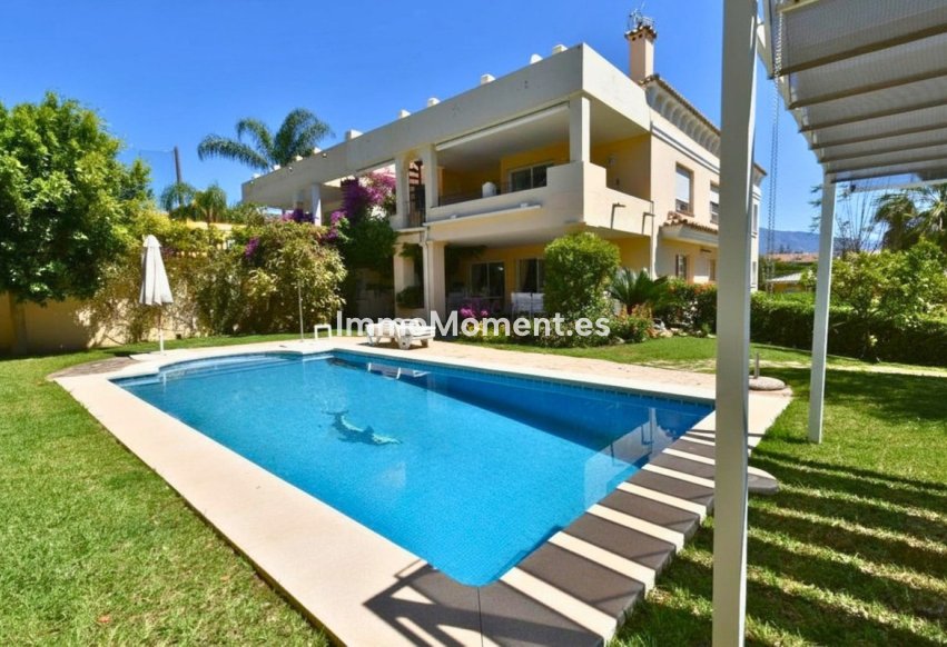 Wiederverkauf - Freistehende Villa - Marbella - Guadalmina Alta