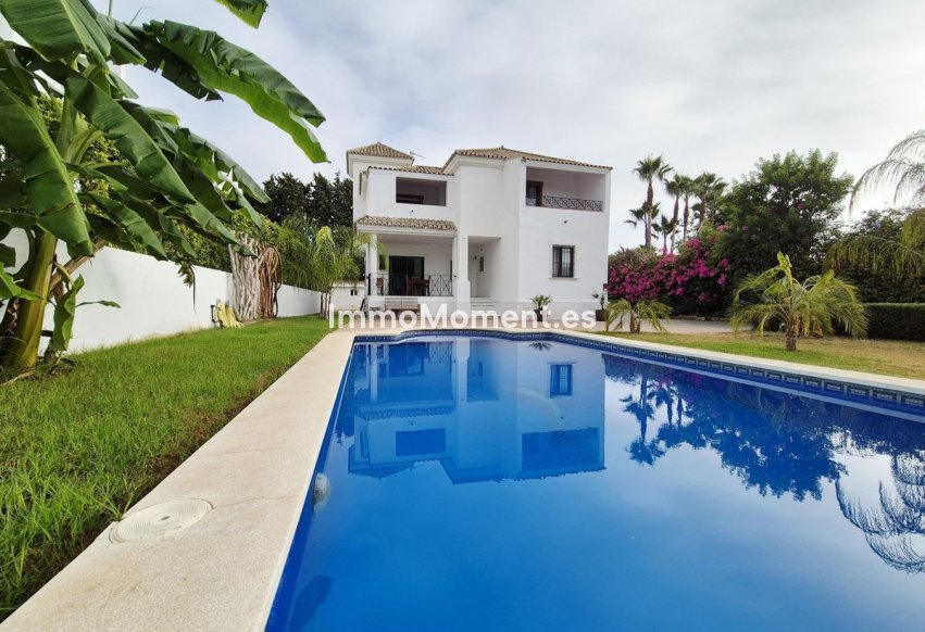 Wiederverkauf - Freistehende Villa - Marbella - Guadalmina Baja