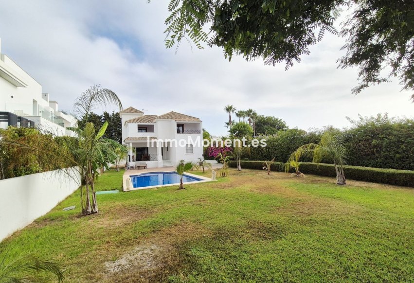 Wiederverkauf - Freistehende Villa - Marbella - Guadalmina Baja