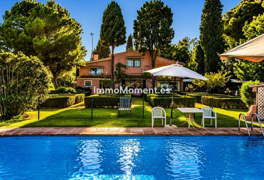 Wiederverkauf - Freistehende Villa - Marbella - Guadalmina Baja