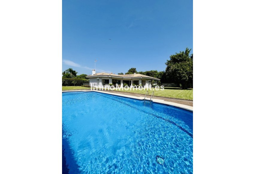 Wiederverkauf - Freistehende Villa - Marbella - Guadalmina Baja