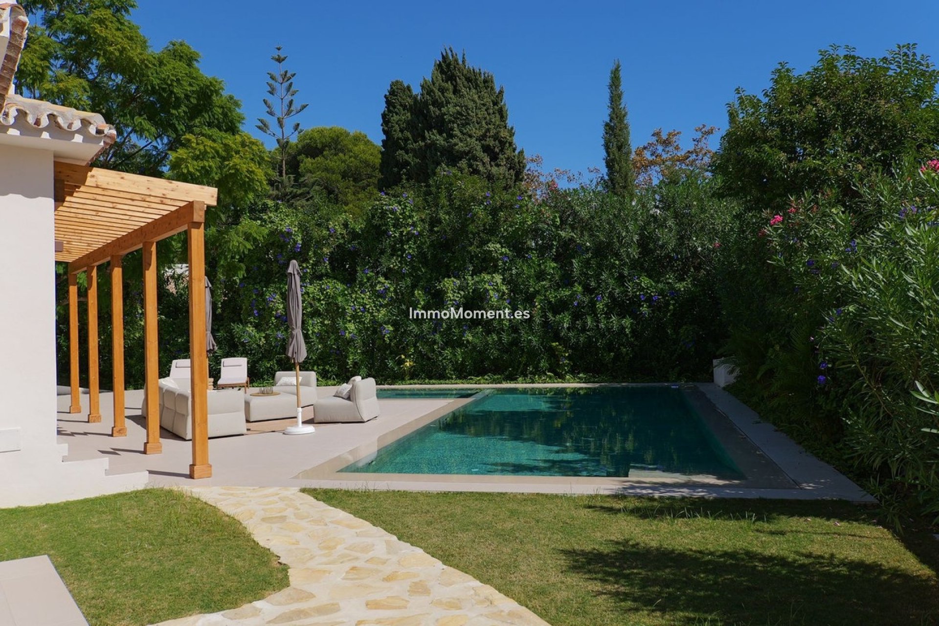 Wiederverkauf - Freistehende Villa - Marbella - Guadalmina Baja