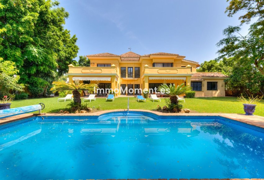 Wiederverkauf - Freistehende Villa - Marbella - Guadalmina Baja