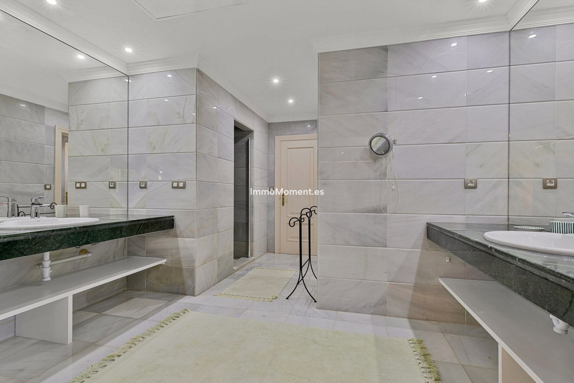 Wiederverkauf - Freistehende Villa - Marbella - Guadalmina Baja