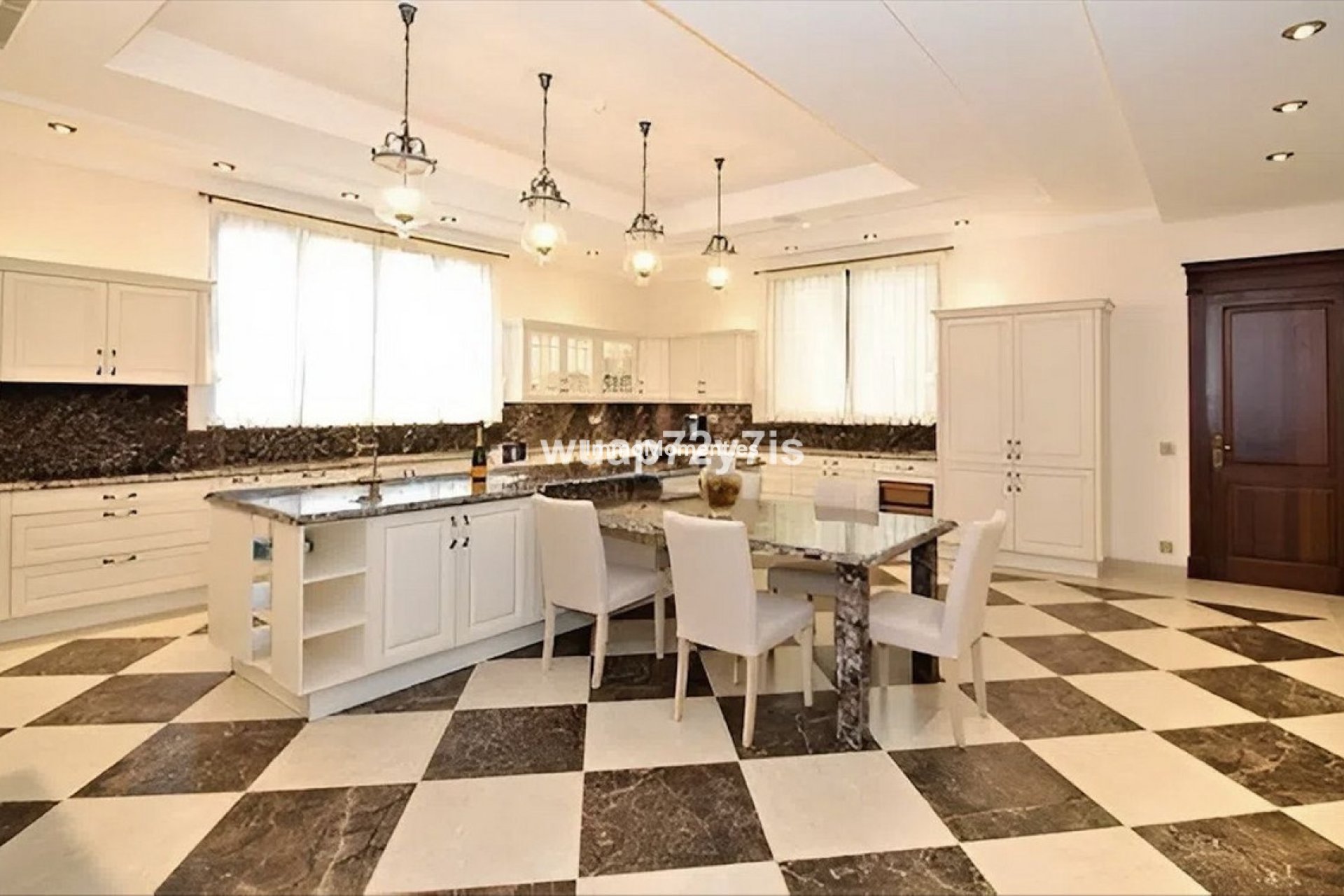 Wiederverkauf - Freistehende Villa - Marbella - Guadalmina Baja