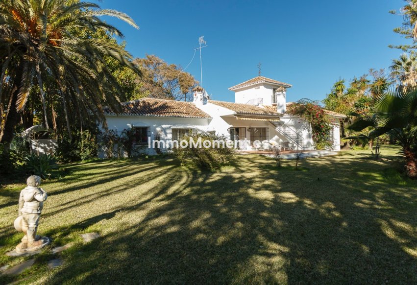 Wiederverkauf - Freistehende Villa - Marbella - Guadalmina Baja
