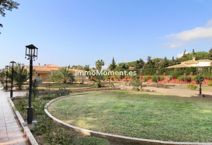 Wiederverkauf - Freistehende Villa - Marbella - Guadalmina Baja