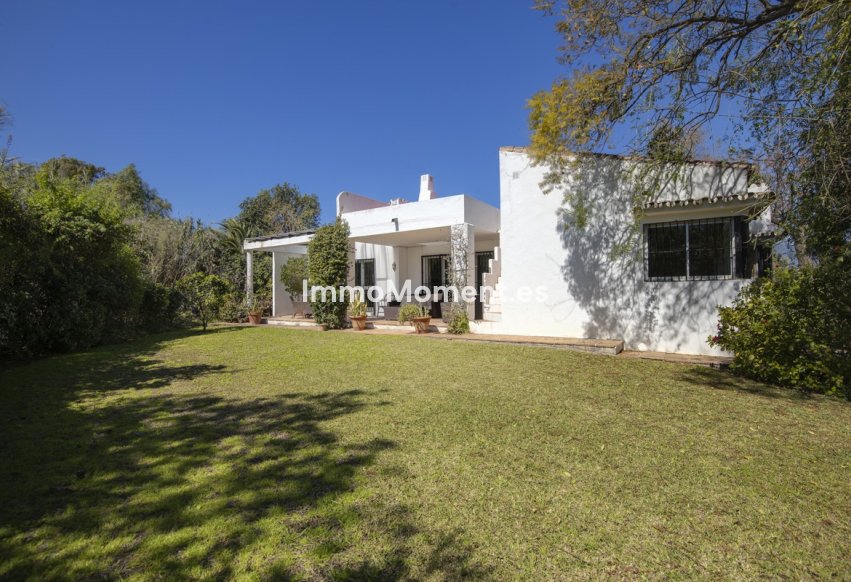 Wiederverkauf - Freistehende Villa - Marbella - Guadalmina Baja