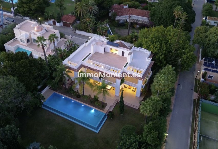 Wiederverkauf - Freistehende Villa - Marbella - Guadalmina Baja