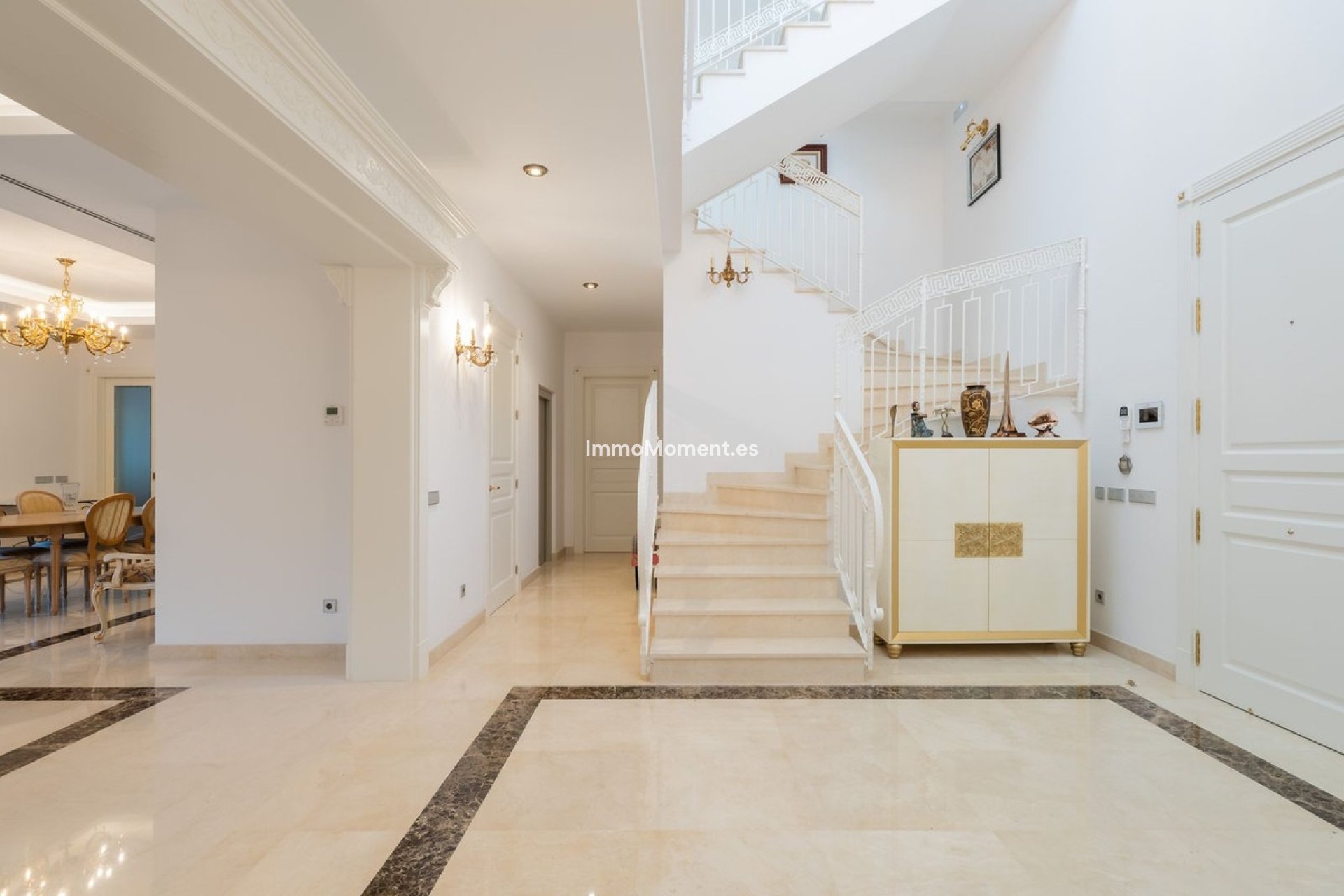 Wiederverkauf - Freistehende Villa - Marbella - Guadalmina Baja