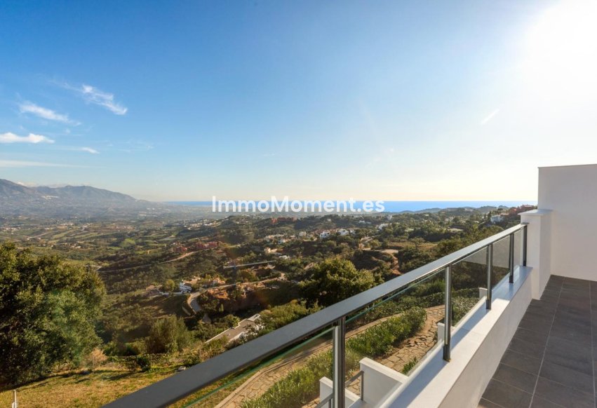 Wiederverkauf - Freistehende Villa - Marbella - La Mairena