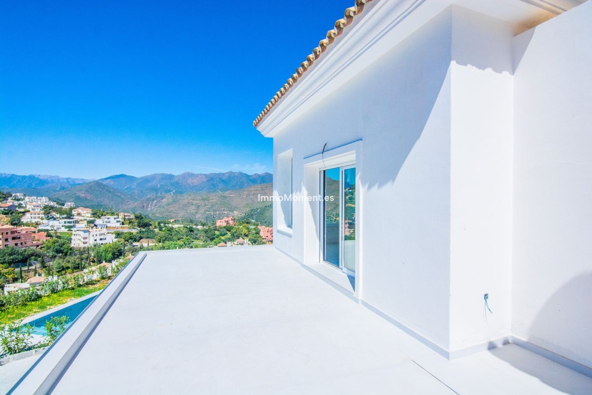Wiederverkauf - Freistehende Villa - Marbella - La Mairena