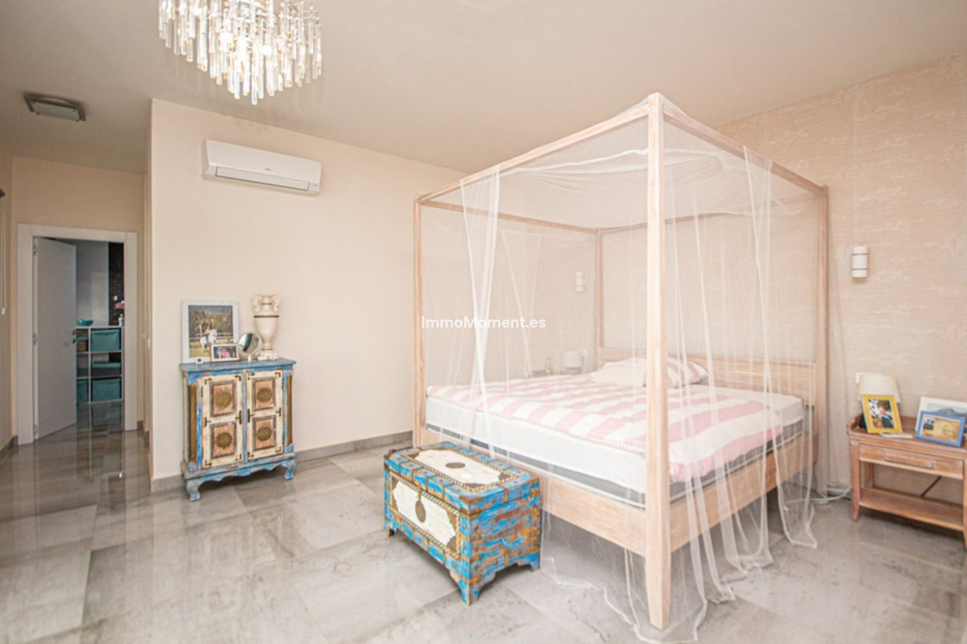 Wiederverkauf - Freistehende Villa - Marbella - La Mairena