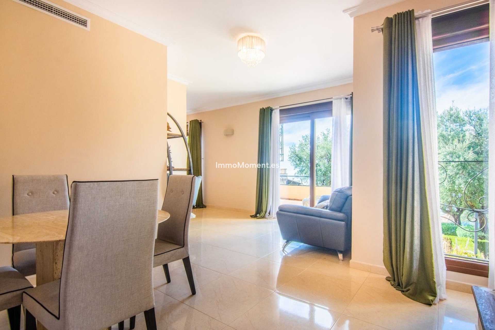 Wiederverkauf - Freistehende Villa - Marbella - La Mairena