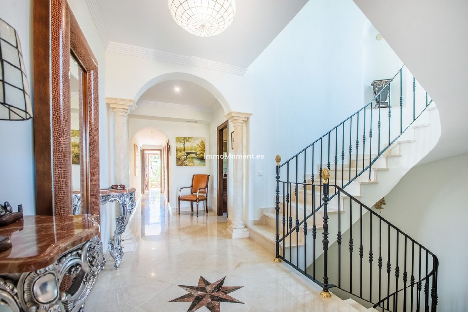 Wiederverkauf - Freistehende Villa - Marbella - La Mairena