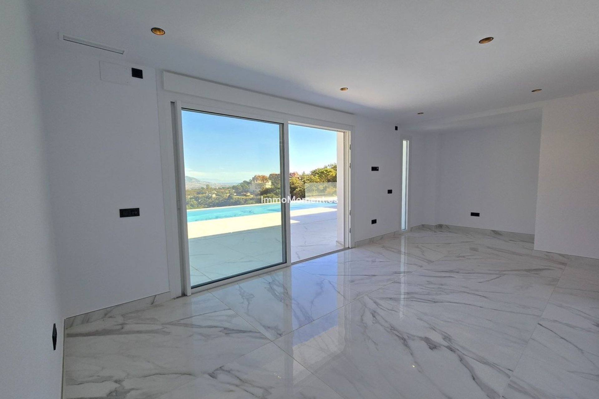 Wiederverkauf - Freistehende Villa - Marbella - La Mairena