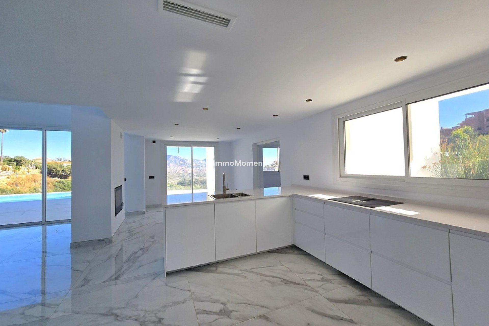 Wiederverkauf - Freistehende Villa - Marbella - La Mairena