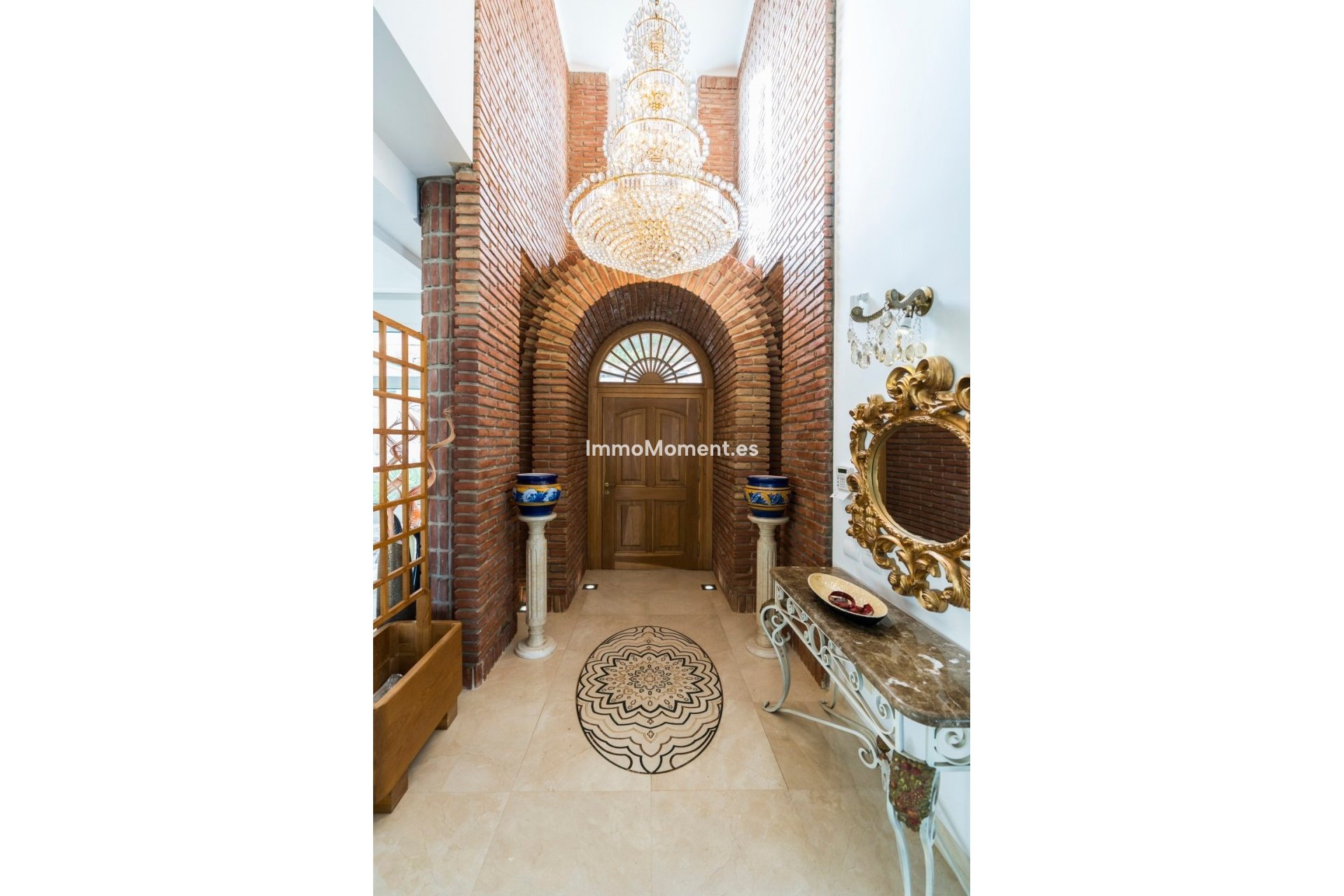 Wiederverkauf - Freistehende Villa - Marbella - La Mairena